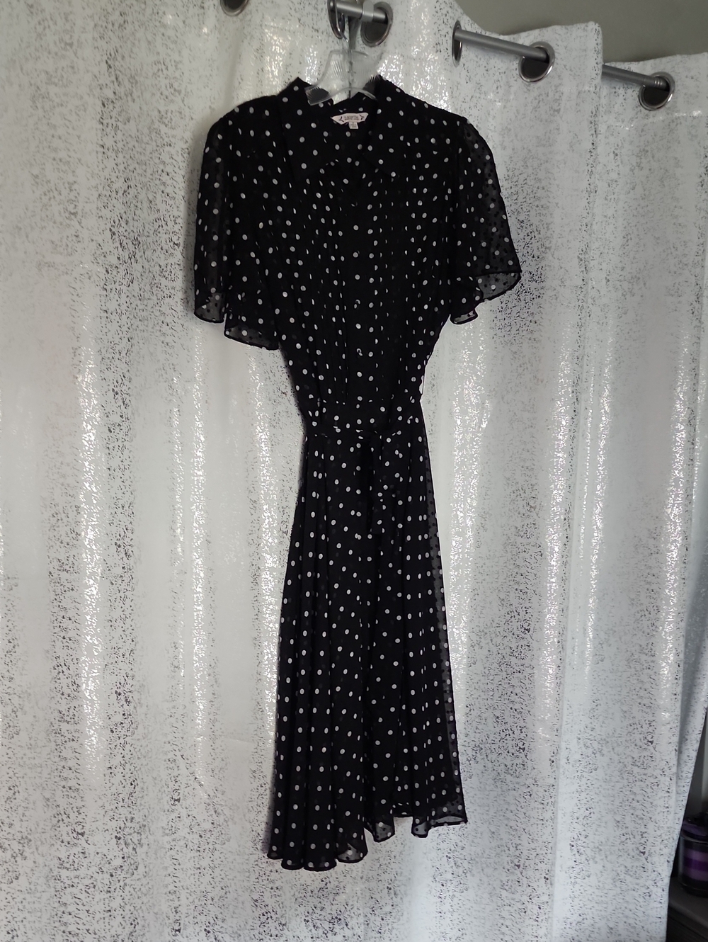 Flash Sale! Polka Dot Midi Dress 🖤